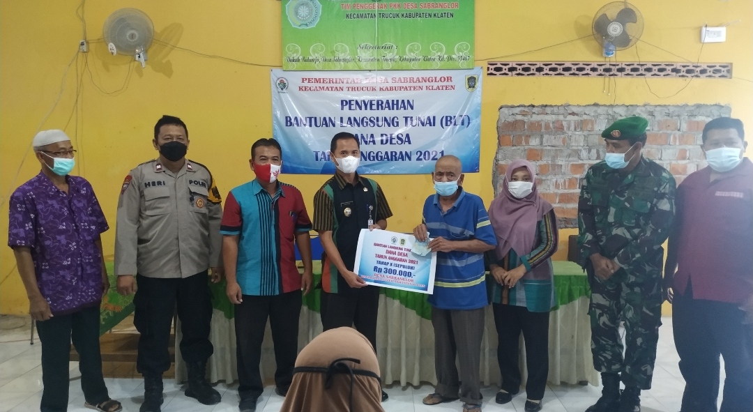PEMERINTAH DESA SABRANGLOR MENYALURKAN BLT DD TAHAP X (Sepuluh)