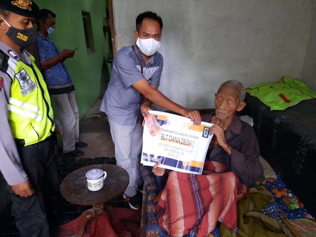 Pembagian BLT Dana Desa