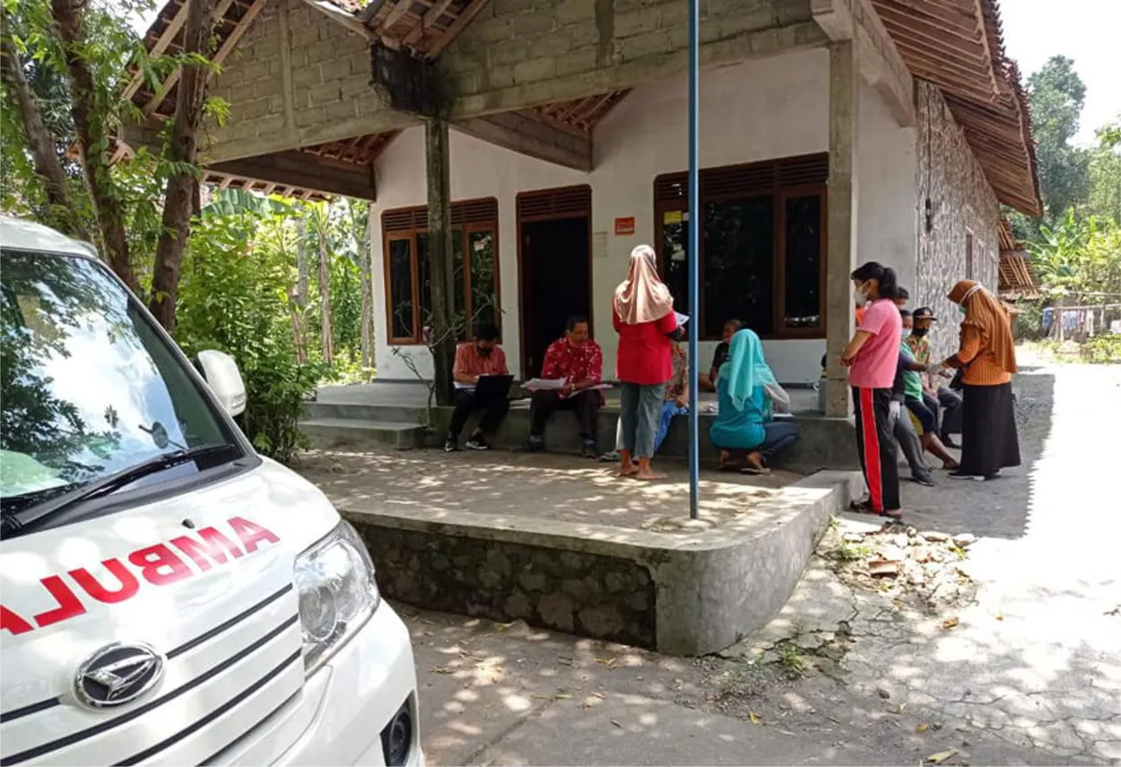 Jemput Bola Di Desa Joho Percepat Vaksinasi Covid-19