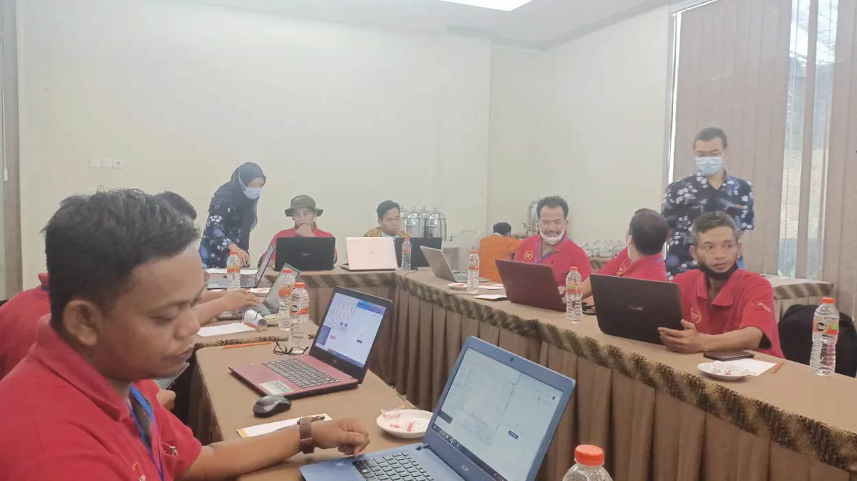 PELATIHAN DIGITALISASI DESA SE KECAMATAN KEMALANG