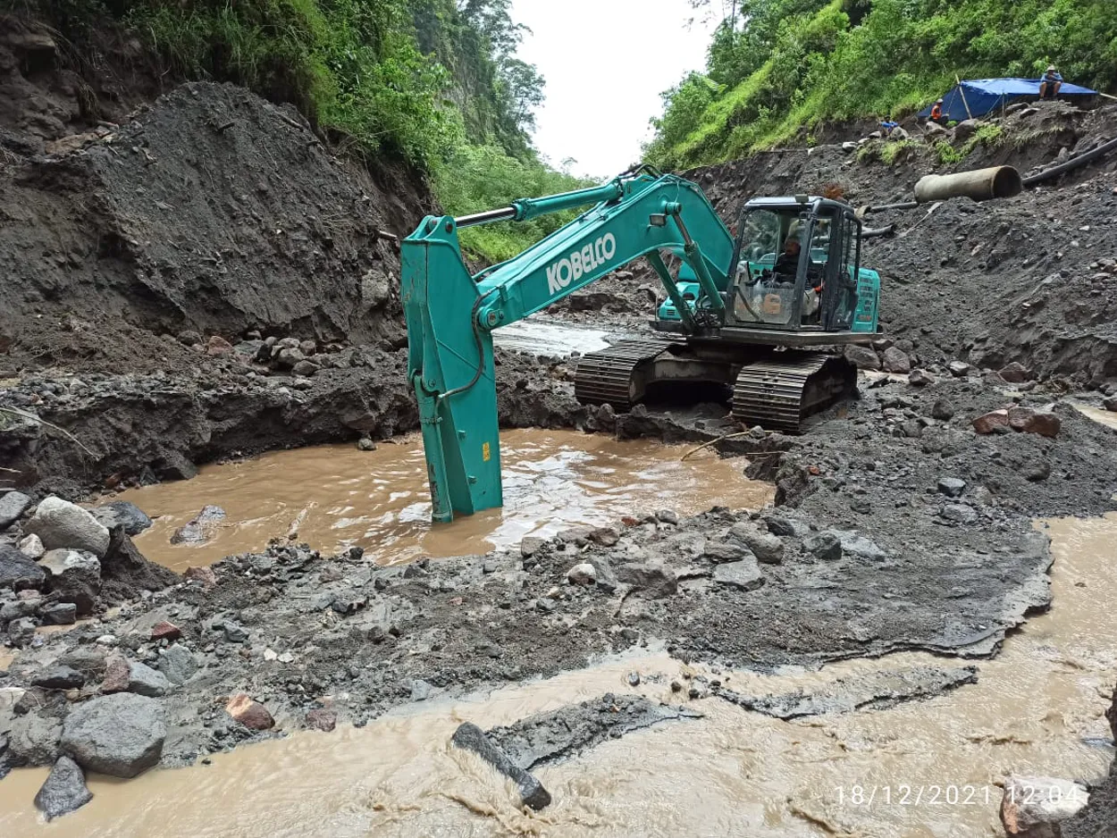 gotong royong di umbul bebeng