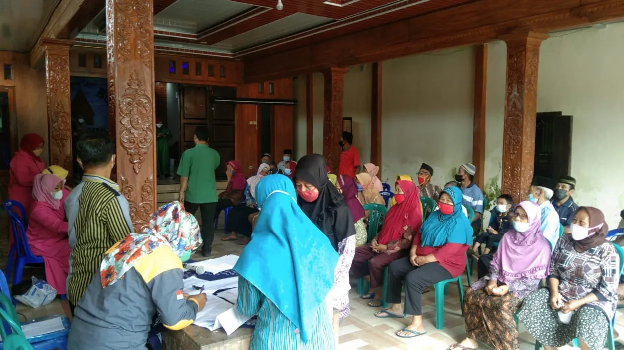 MASYARAKAT TALUN ANTUSIAS VAKSIN BOOSTER COVID 19