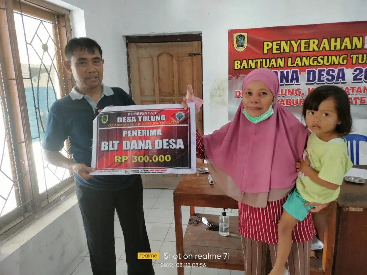 PENYALURAN DANA BLT DD TAHAP 8 DESA TULUNG