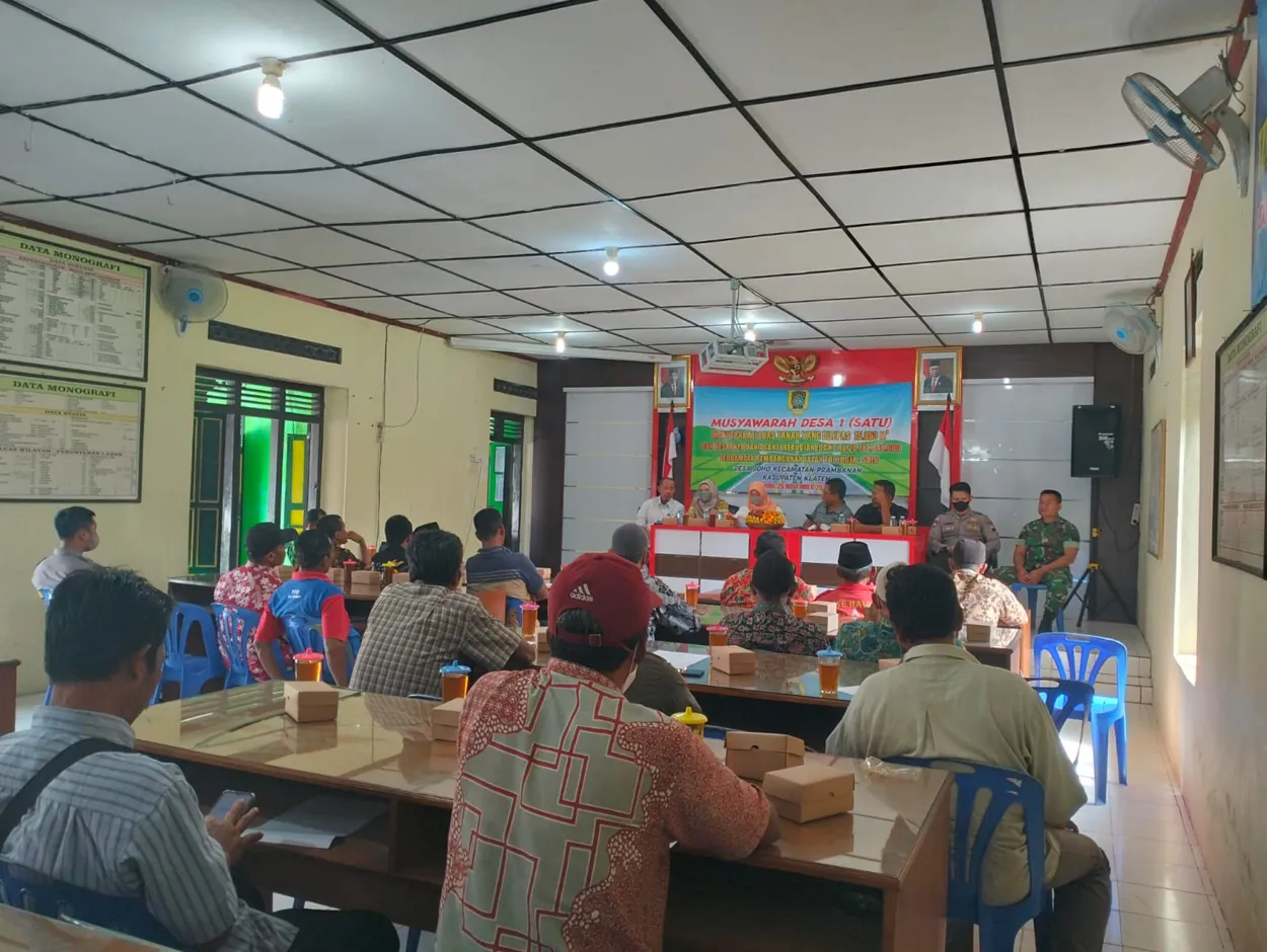 Musyawarah Desa Tentang Pelepasan Hak Tanah Kas Desa Joho