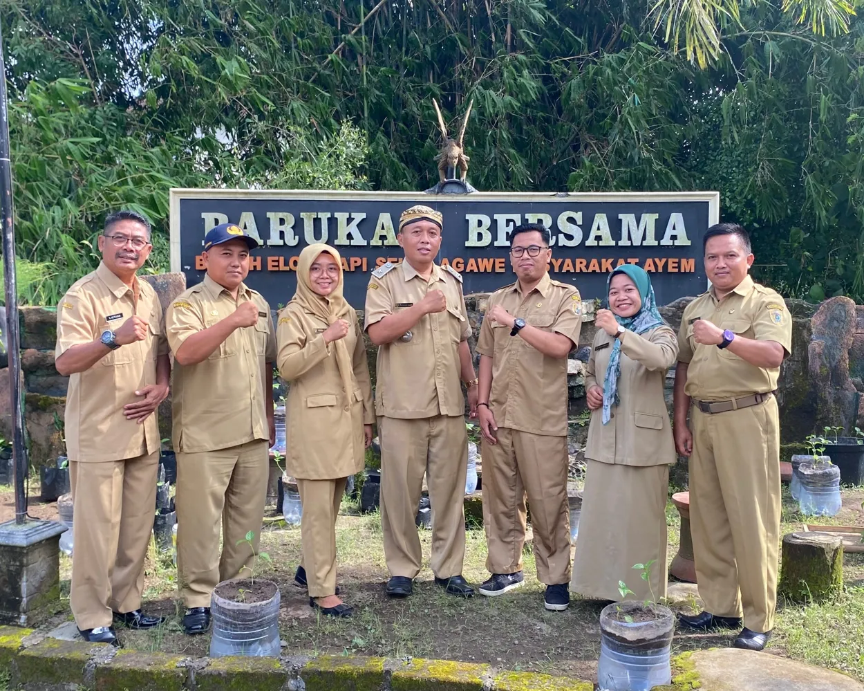 Formasi Lengkap Perangkat Desa Barukan