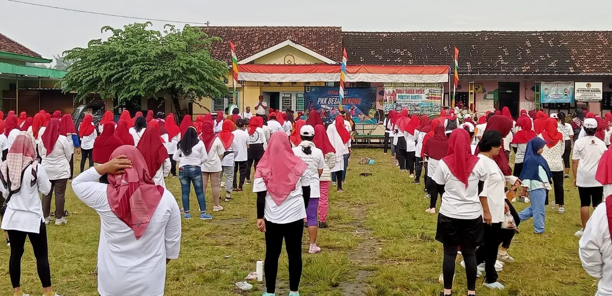Senam Sehat Bersama Ibu PKK Desa Bakung