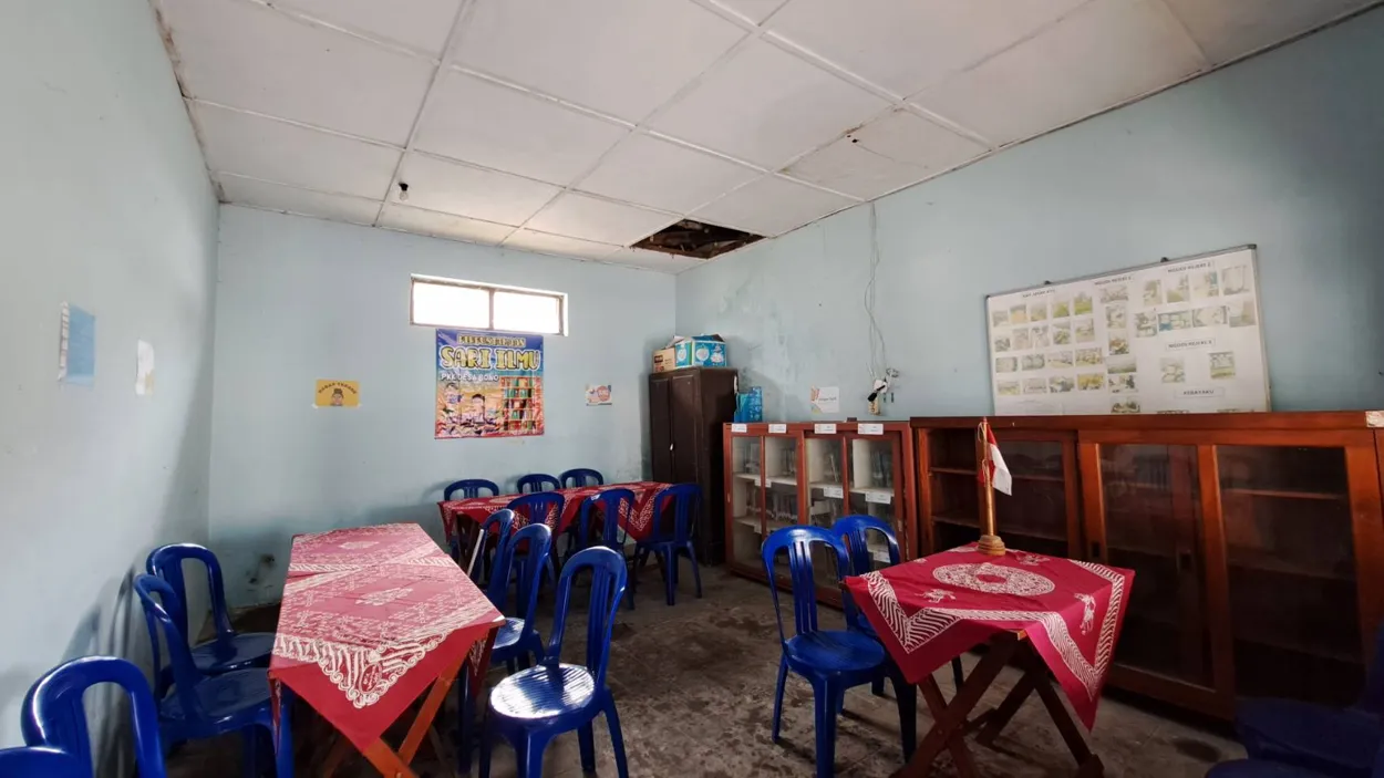 Revitalisasi Perpustakaan Sari Ilmu Desa Bono