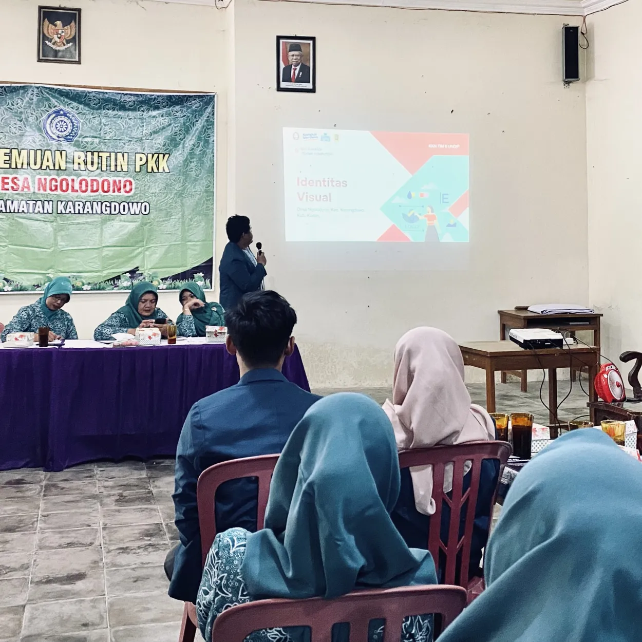 Sosialisasi Identitas Visual UMKM Desa Ngolodono: KKN Undip Berdayakan Bisnis Lokal