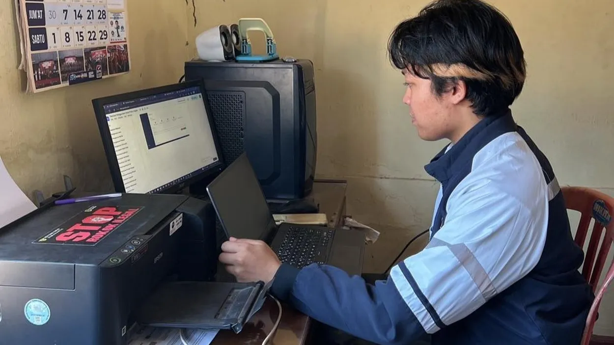 Mengisi Warna Baru dalam Web Desa: Daffa Maulana Wisesa dan Peran Teknik Komputer