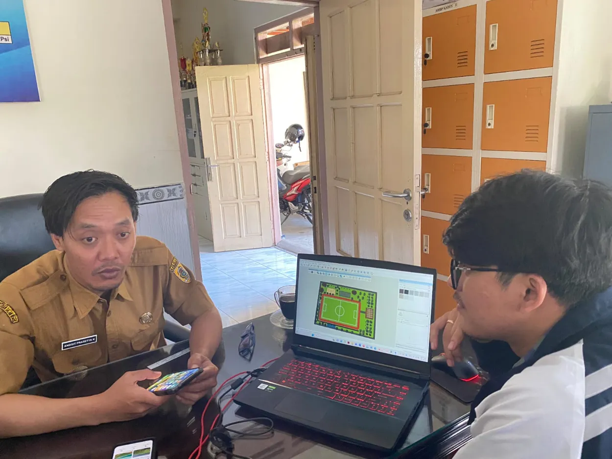 INOVASI PEMBANGUNAN JOGLO PERTEMUAN DAN FASILITAS OLAHRAGA DENGAN KONSEP HIJAU DI DESA POGUNG