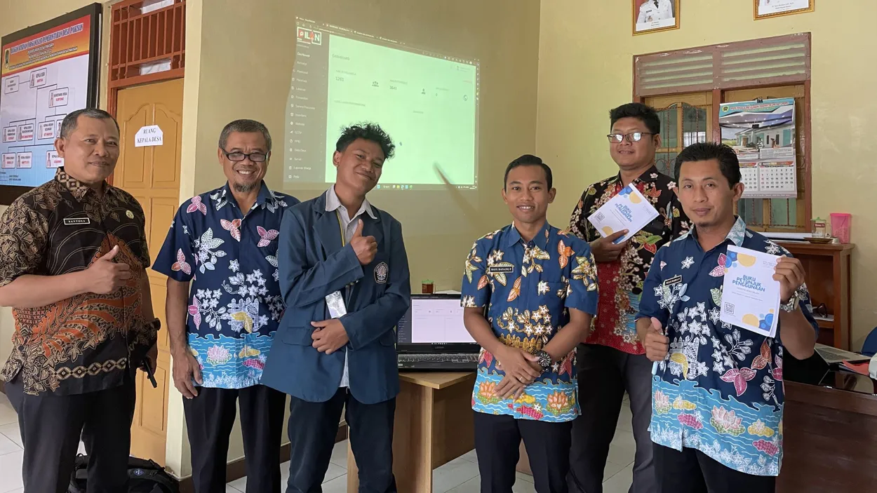 Mengubah Efisiensi dan Membuka Horison Baru: Program KKN di Desa Pakisan